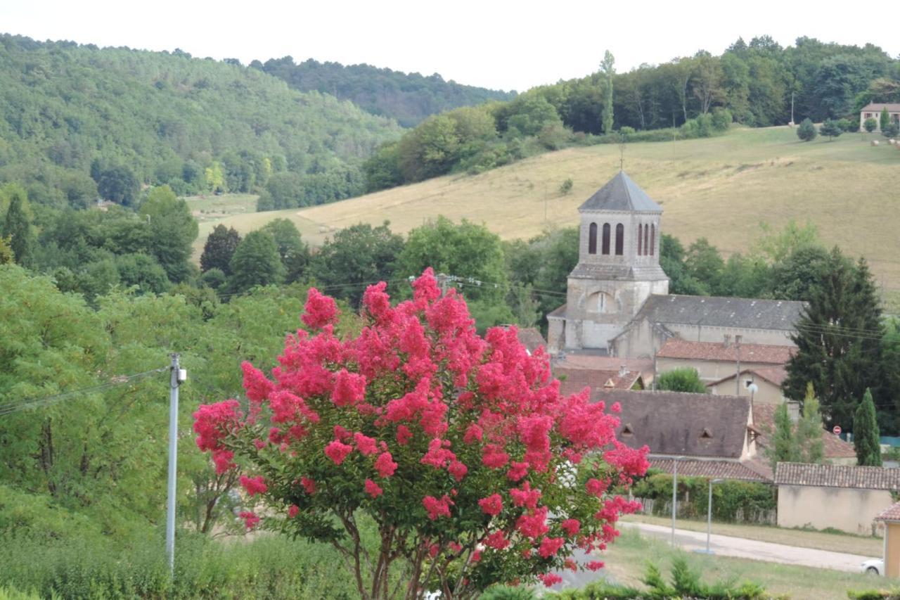 Le Jardin Des Paons Bed & Breakfast Issac Exterior foto